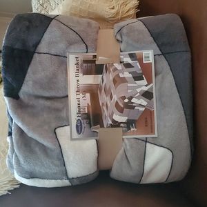 Smiling Home Modern Square Flannel Blanket